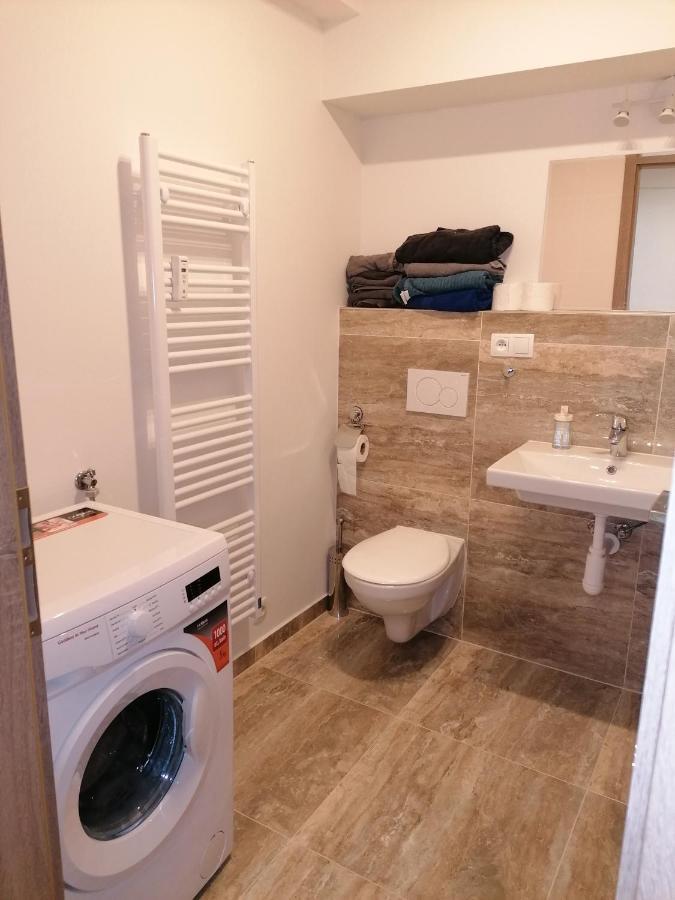 Brand New Studio Apartment #51 With Free Secure Parking In The Center 布拉格 外观 照片